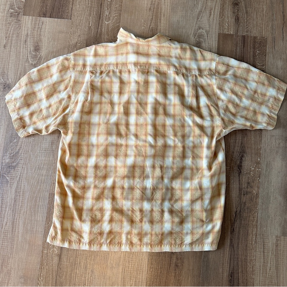 Tommy Bahama 100% Silk Button Down Tee‎ Size Large - Picture 3 of 5